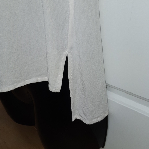 Banana Republic blouse - Picture 3 of 6